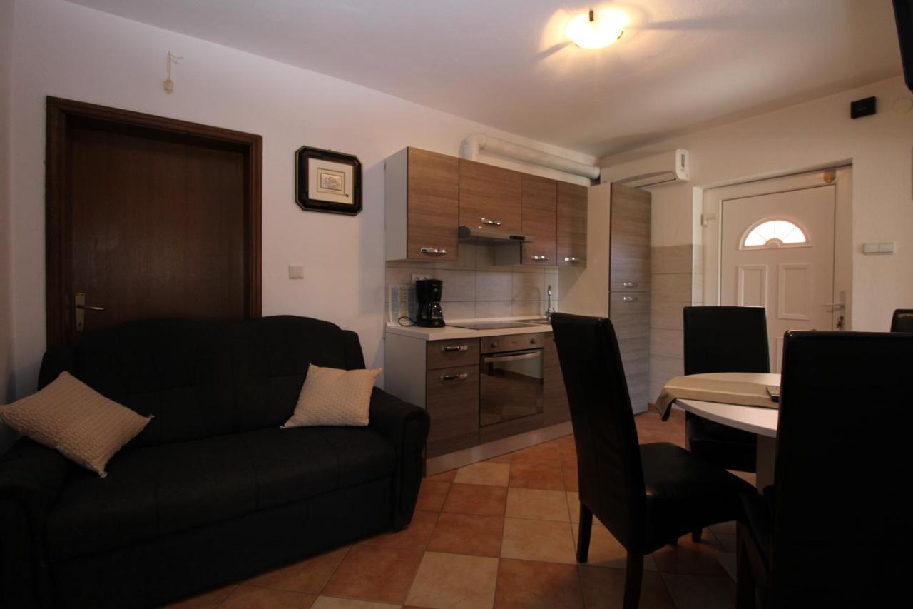 Apartments Ivanka 934 Fažana Eksteriør billede