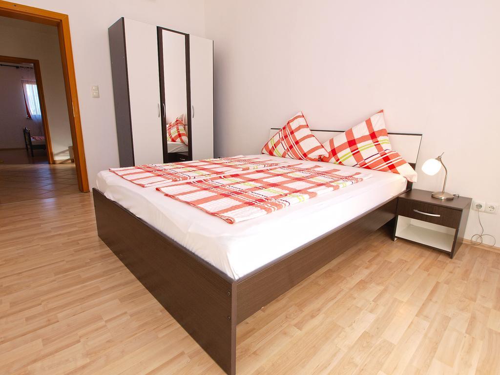 Apartments Ivanka 934 Fažana Eksteriør billede